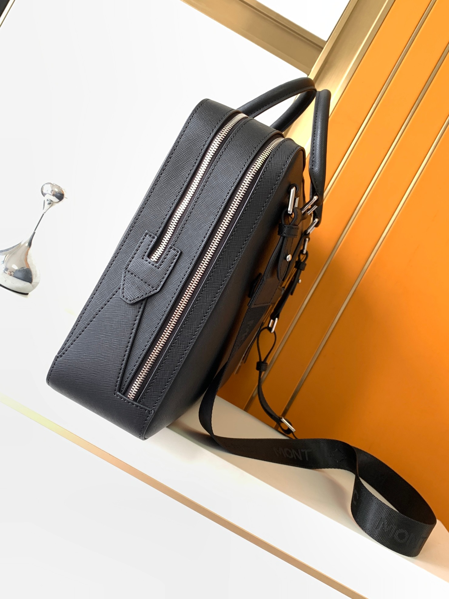 Luxury Men's Top-Handle Bags P - Luxury Bags Made recension och pris