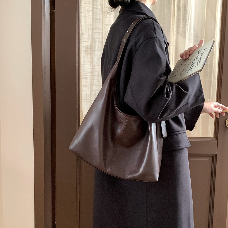 Vintage Everyday Shoulder Bag  - Luxury Bags Everyday recension och pris